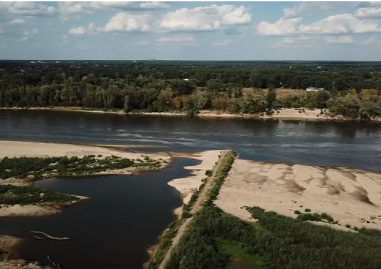  Dobę po ujawnieniu katastrofy ekologicznej w Warszawie na profilu TT Greenpeace Polska nadal ani słowa