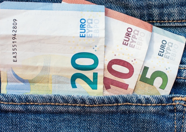 Ekonomista Banku Światowego dla gazeta.pl: "500+ trzeba rozszerzyć na całą Europę"