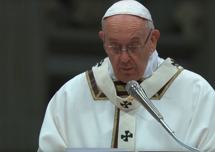  Papież Franciszek: "Nie można już dłużej twierdzić, że religia powinna się ograniczać do sfery prywatnej"