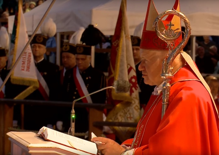  [video] XXXVII Pielgrzymka Ludzi Pracy na Jasną Górę. Msza na Szczycie. Abp Szal: W Krzyżu zwycięstwo