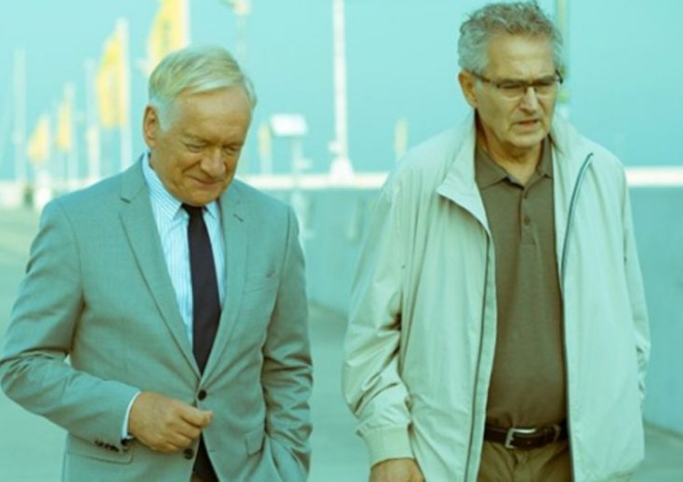 TVP/Solid Gold Materiały Dystrybutora Wycofano film „Solid Gold” z Festiwalu w Gdyni. TVP: Bromski wyciął kluczowe sceny