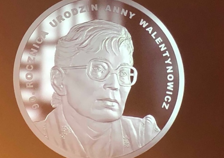  [Nasza Fotorelacja] Prezentacja monety "Urodziny Anny Walentynowicz" na Sali BHP