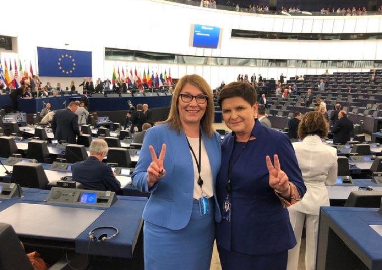 Europosłowie PiS mogą stracić mandaty? Jest wniosek do Parlamentu Europejskiego