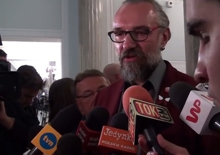 Ile powinien zarabiać Kijowski? Jego zdaniem 12 tys. zł...