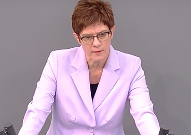 Niemiecka szef MON: Od Nord Stream 2 nie ma odwrotu