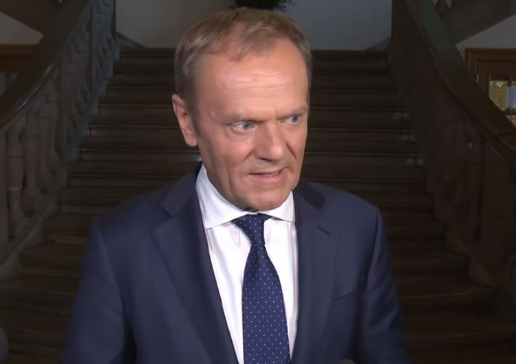 Tusk skomentował wyniki wyborów. "Aby powstrzymać ten rząd, trzeba mieć siłę weta prezydenckiego"