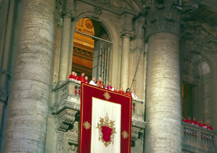  Rzecznik Episkopatu na 41. rocznicę wyboru Papieża Polaka: Mamy Orędownika w niebie