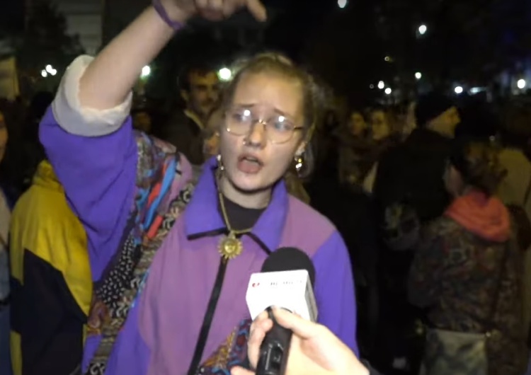  [video] "Obrończyni edukacji seksualnej" do dziennikarza: "Pluję na takie osoby jak ty!"