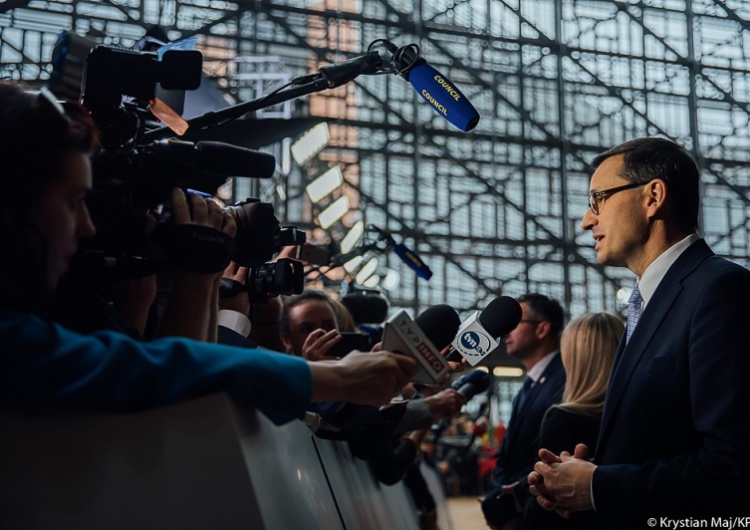Premier w Brukseli: Krótkowzroczne zamykanie drzwi przed małymi państwami jest błędem