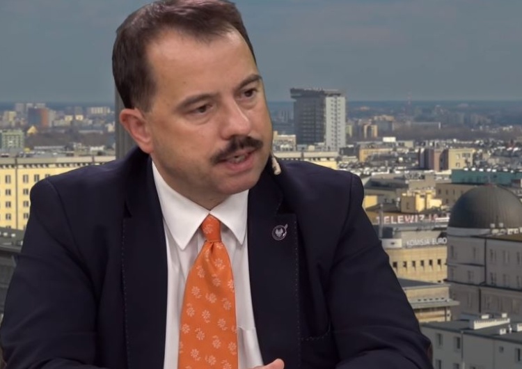 Złamany bark, zmiażdżone kolano, skomplikowana operacja... Ciężki stan kobiety potrąconej przez polityka