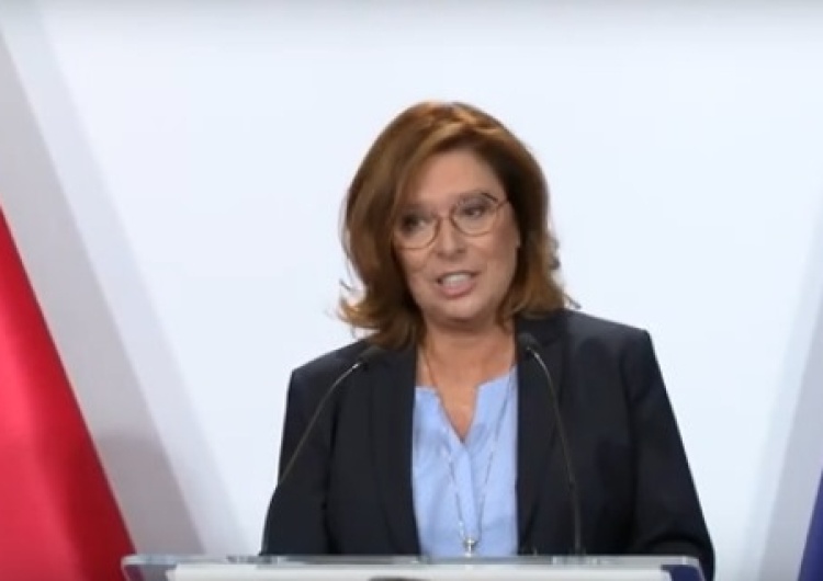 Internauci po rezygnacji Tuska: "Znikł król, niech żyje Kidawa - Błońska"