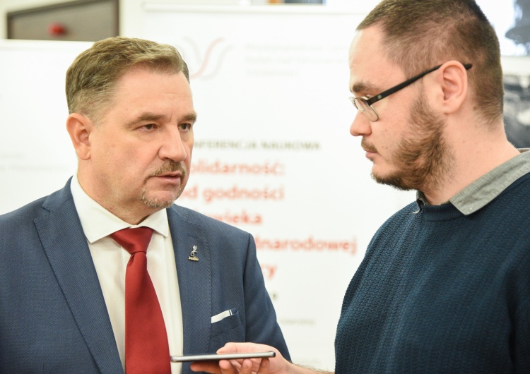  Piotr Duda dla Tysol.pl: Cieszę się, że Ojciec Święty przysłał na konferencję "S" swoich przedstawicieli