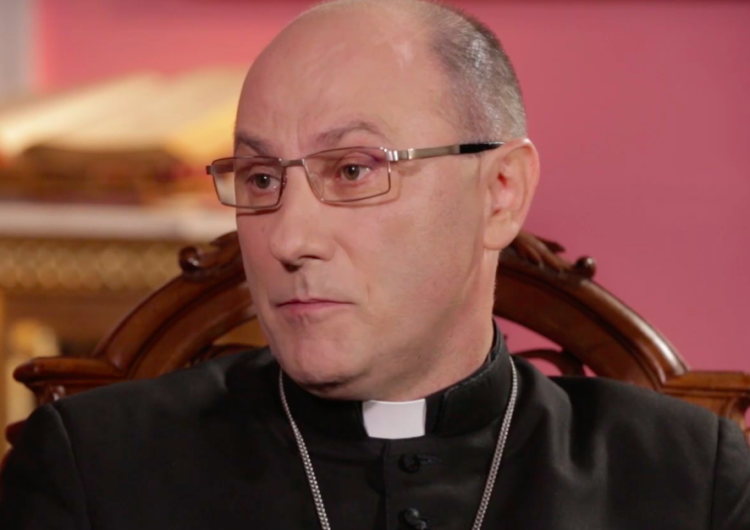 Abp Polak: Nie widzę potrzeby, aby w polskim Kościele wprowadzać możliwość wyświęcania żonatych mężczyzn