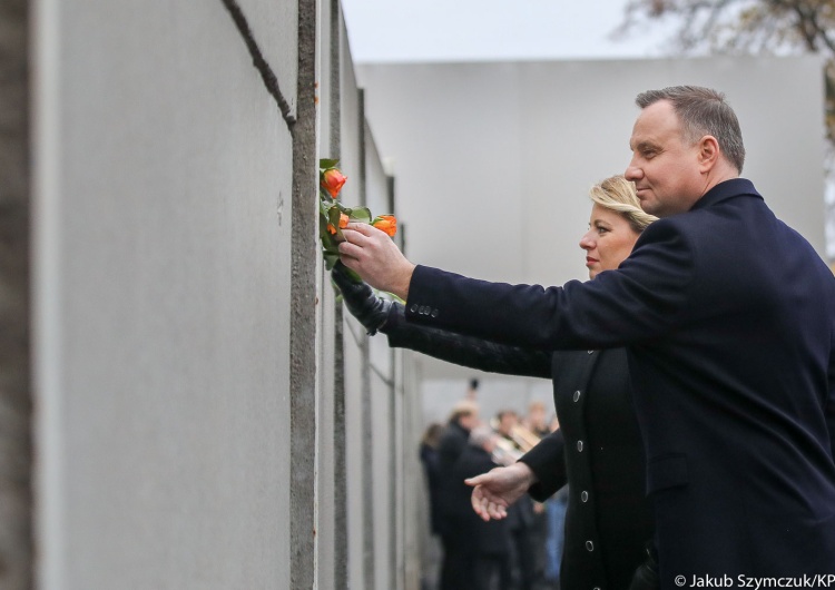  Prezydent Duda: "Mur Berliński upadł dzięki Solidarności"