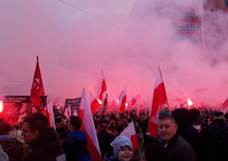  Ile osób wzięło udział w Marszu Niepodległości? Odmienne szacunki ratusza i organizatorów