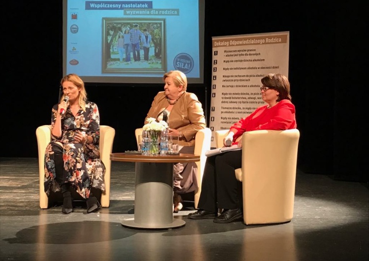 "Współczesny nastolatek – wyzwania dla rodzica". Spotkanie w ramach programu "W RODZINIE SIŁA!"