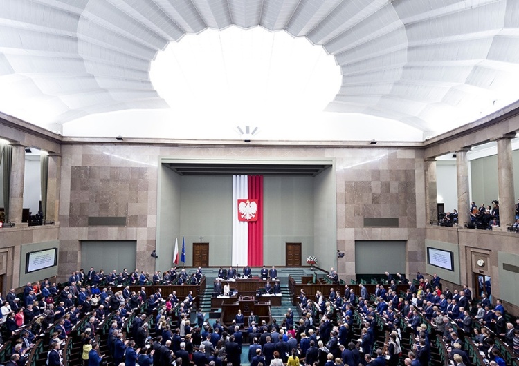 KPRM Sejm wybrał komisje i ogłosił przerwę. Do wtorku