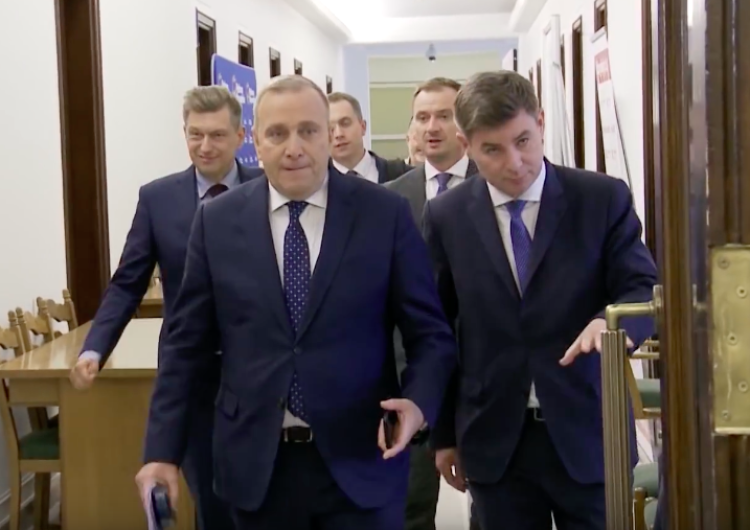 „Co to za wybory, w których nie ma kandydatów?” Onet: Prawybory w PO wiszą na włosku