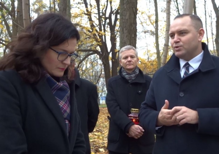  "To państwo upomniało się o bohaterów". Co się wydarzyło podczas wizyty Dulkiewicz na Westerplatte?