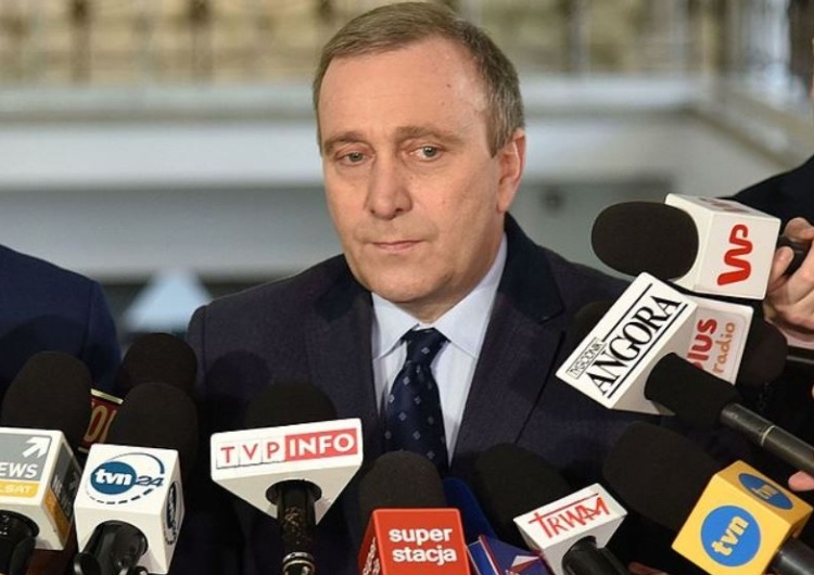 Schetyna: "Są dwie osoby". Kidawa-Błońska i tajemniczy drugi kandydat w prawyborach PO
