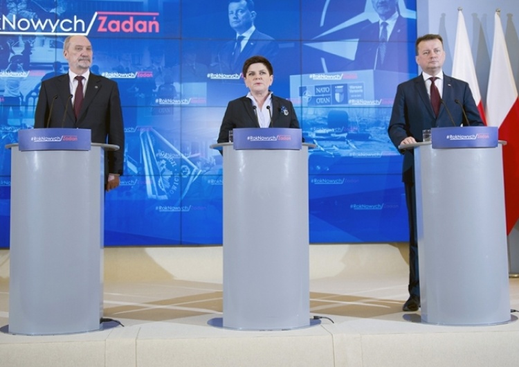 #RokNowychZadań: premier Beata Szydło z ministrami MON oraz MSWiA o bezpieczeństwie