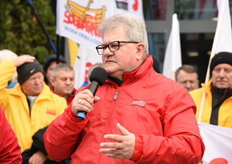  [video] Trwają rozmowy Solidarności z zarządem Castoramy. T. Majchrowicz: "Przedstawiliśmy nasze warunki"