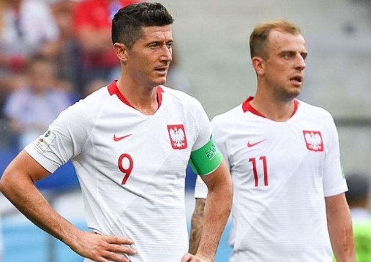  R. Lewandowski w koszulce reprezentacji... Niemiec. Takim zdjęciem Deutsche Welle reklamuje swój materiał