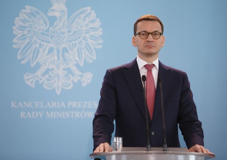  Morawiecki: "Jeśli Banaś nie poda się do dymisji, mamy plan B". Dziennikarz: Chodzi o zmianę konstytucji