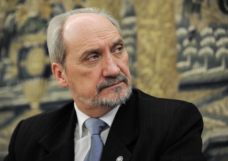 M. Żegliński Antoni Macierewicz: "Trzeba jak najszybciej rozliczyć stan wojenny.To jedno z najważniejszych zadań PiS"