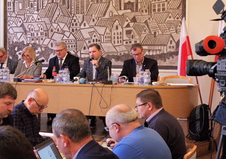 Miejscem dla oryginalnych tablic z sierpniowymi postulatami jest historyczna Sala BHP Stoczni Gdańskiej