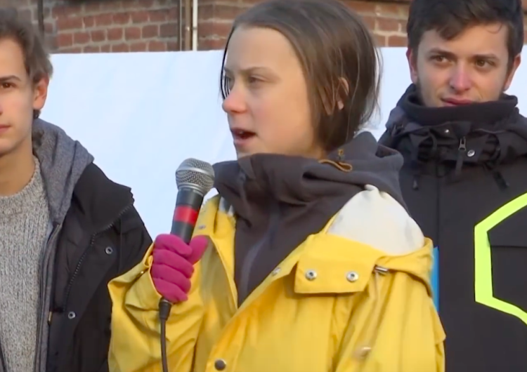 Organizatorzy podróży Grety na COP25 ukrywają jakie paliwo spalał jej katamaran?
