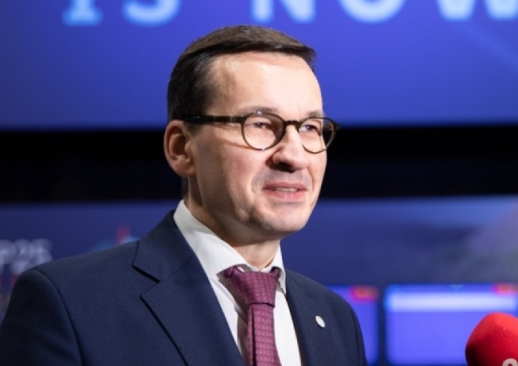 PMM o książce Tuska: "Ups... Już wiecie co tutaj nie gra? Ten „wpis z dziennika” nie powstał 6 kwietnia"