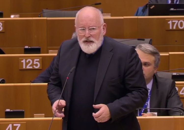 Timmermans: "Polska powinna do lata powiedzieć jak zamierza osiągnąć neutralność klimatyczną w 2050 r."