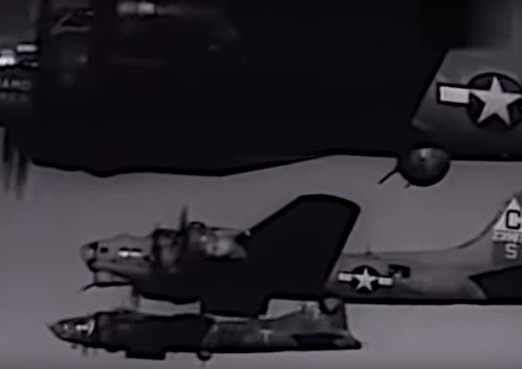 Strzelec bombowca B-17 zestrzelonego koło Auschwitz. Młodzież upamiętniła sierżanta Alvina Ellina