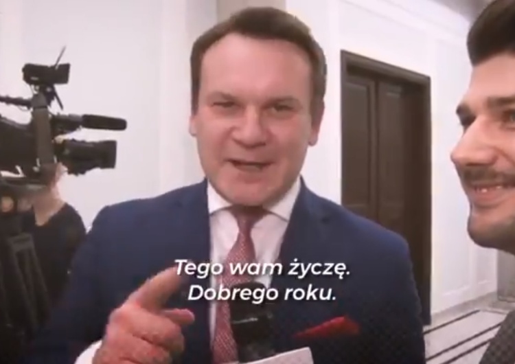  [video] "Chcieli życzenia - mają". Tarczyński nokautuje redaktora "GW" życzeniami świątecznymi