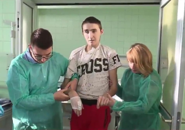  [video] W Klinice "Budzik" kolejni wybudzeni ze śpiączki