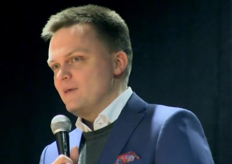Hołownia: "Chromolę politykę, w której są pieniądze na ławeczki niepodległości...". Ks. Chyła odpowiada