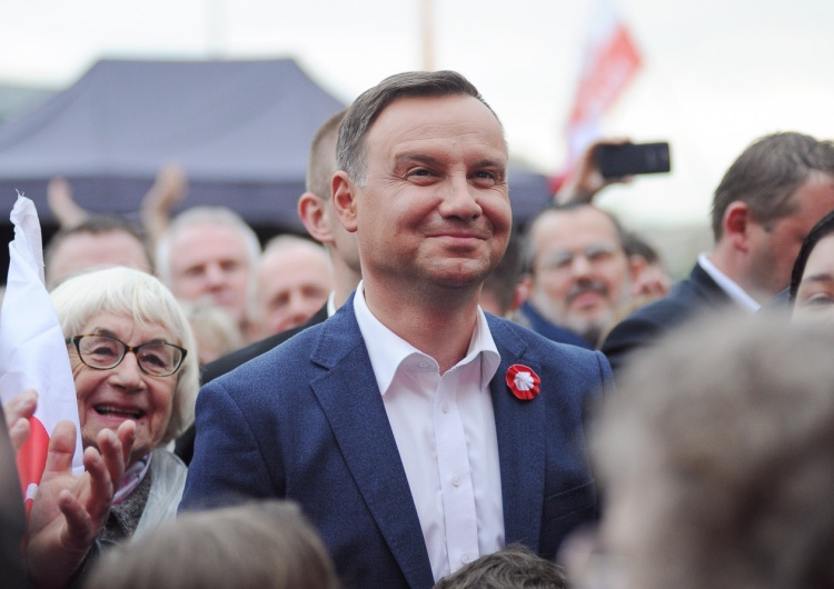  [Najnowszy sondaż] Andrzej Duda w II turze pokonuje każdego kandydata