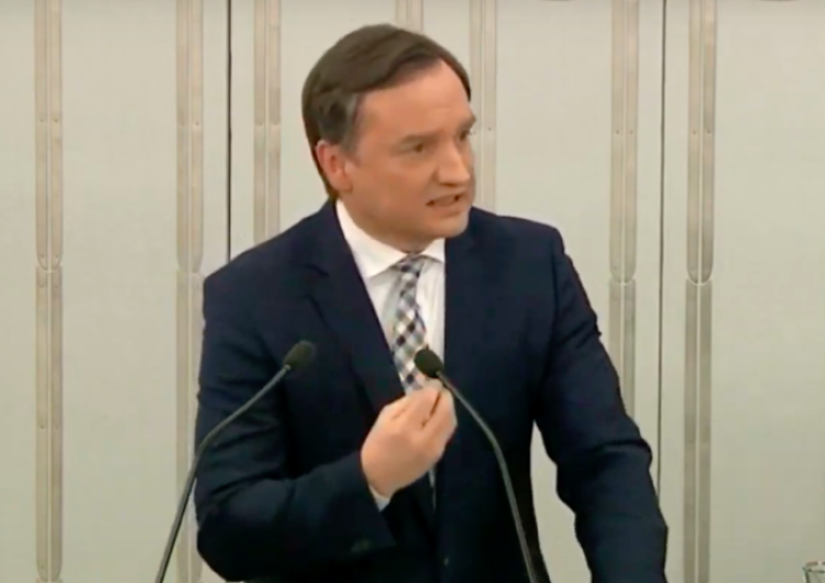 „Co za bezradność wobec sił układu! Co za mentalność!”. Przemówienie Zbigniewa Ziobry w Senacie