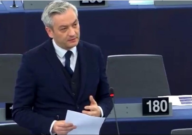 Biedroń podczas debaty w PE o Polsce: „Jeszcze wolne sądy nie zginęły, póki my żyjemy”