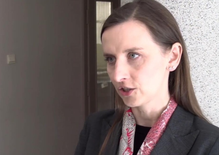 „Brzydzę się tym. Naruszacie prawo człowieka do godności”. Spurek w obronie... posłanki PiS