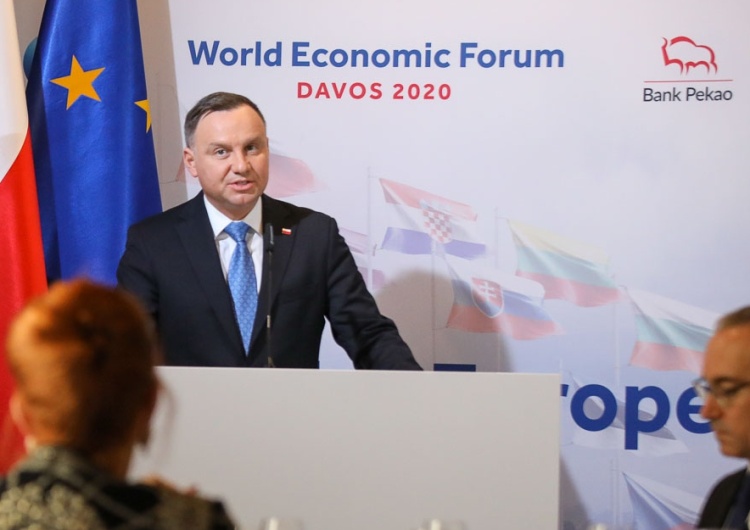 Prezydent w Davos: "Inwestycje w obszarze nowych technologii są najskuteczniejszą strategią..."