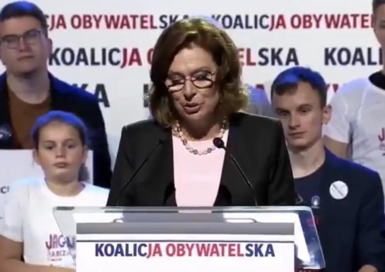 Kidawa-Błońska: "Bardzo żałuję, że prezydenta Dudy nie będzie w Izraelu". Internet: To się nadaje na mem