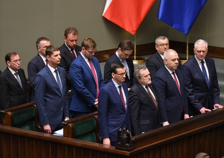 Sejm RP Sejm podjął przez aklamację uchwałę ws. uczczenia 75. rocznicy wyzwolenia Auchwitz