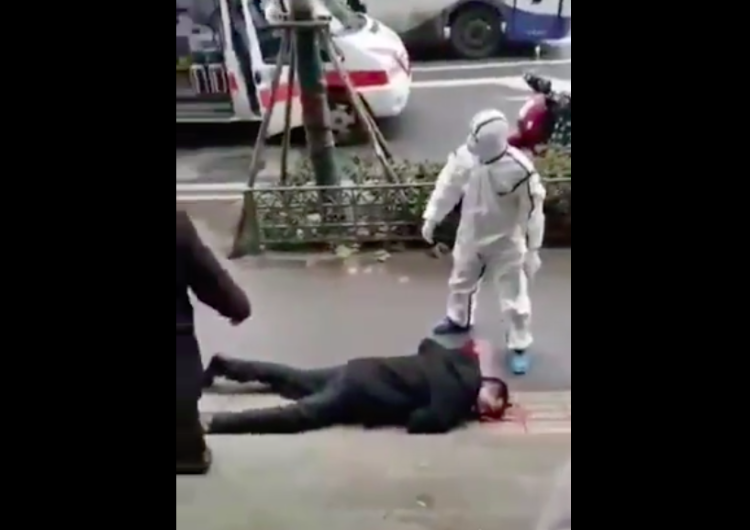  [WIDEO] Chiny. Ludzie padają na ulicach z powodu śmiertelnego wirusa z Wuhan