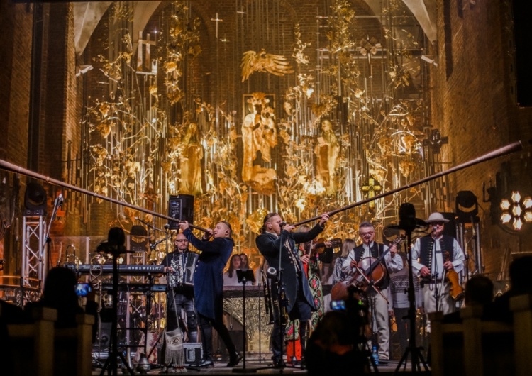  [NASZA FOTORELACJA] Koncert Golec uOrkiestra w kościele św. Brygidy