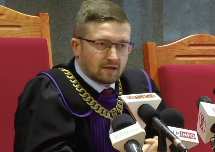 Izba dyscyplinarna SN zawiesiła sędziego Juszczyszyna i obniżyła mu wynagrodzenie