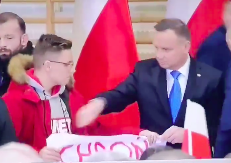  [WIDEO] Incydent podczas spotkania z Andrzejem Dudą. Prezydent podjął rozmowę z młodym ekologiem