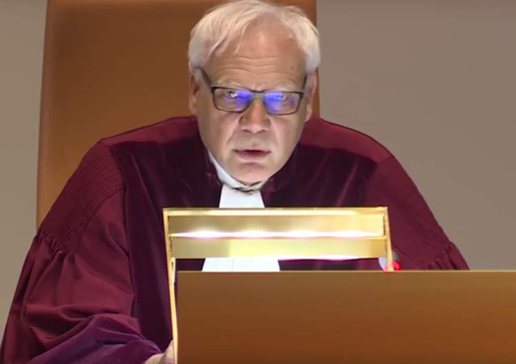 Były MSZ o zagrożeniu astronomicznymi karami przez TSUE: Odliczać z naszej składki do UE