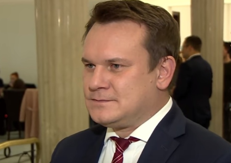 Tarczyński sprawdził stan wiedzy europosłanek. Nie wiedzą czy Juszczyczyn to kobieta czy mężczyzna
